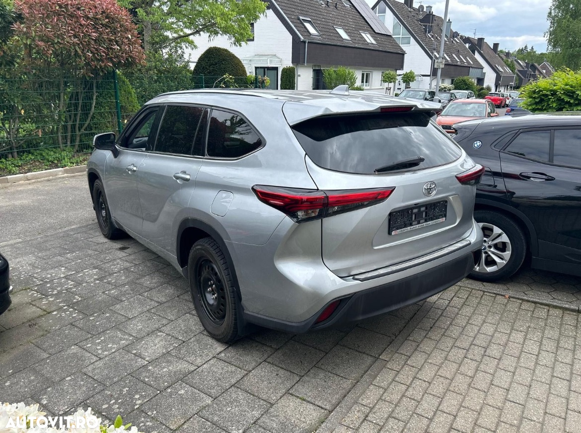 Toyota Highlander 2.5 L Hybrid Dynamic Force 248CP Executive Metallic - 3