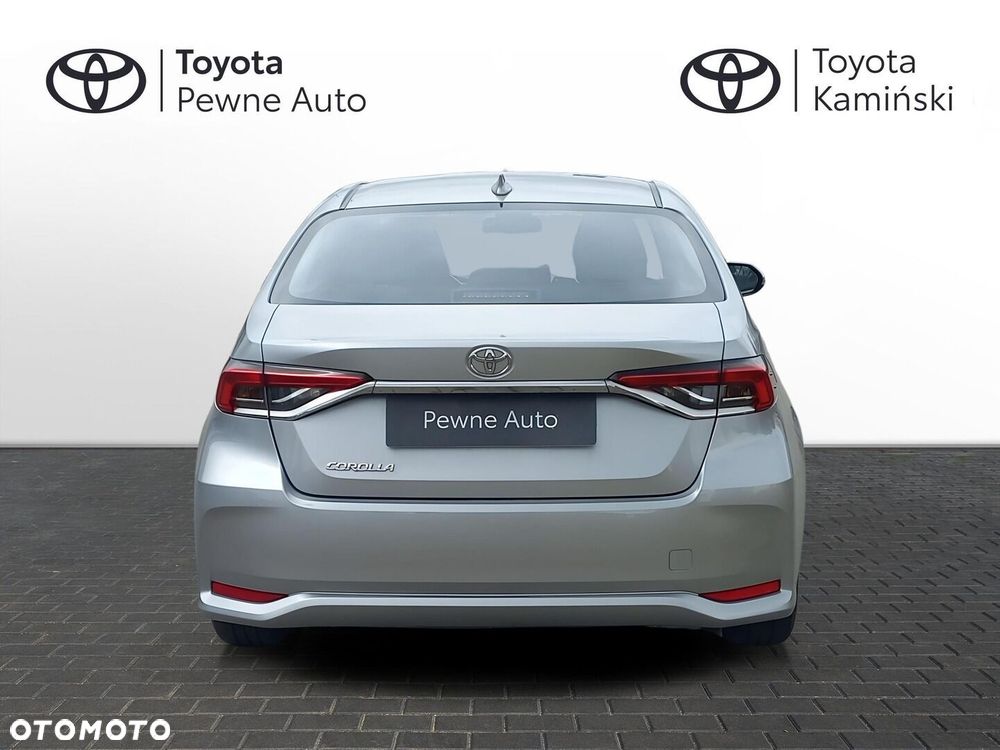 Toyota Corolla - 4