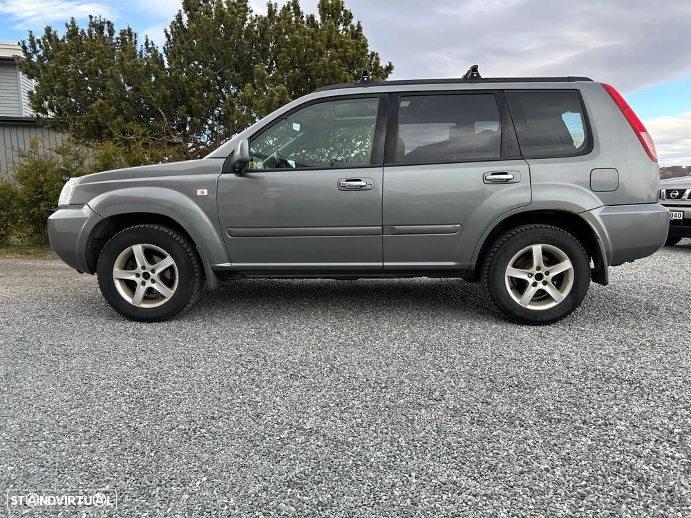 Nissan X-Trail 2.2 DCi Columbia Premium 2WD - 1