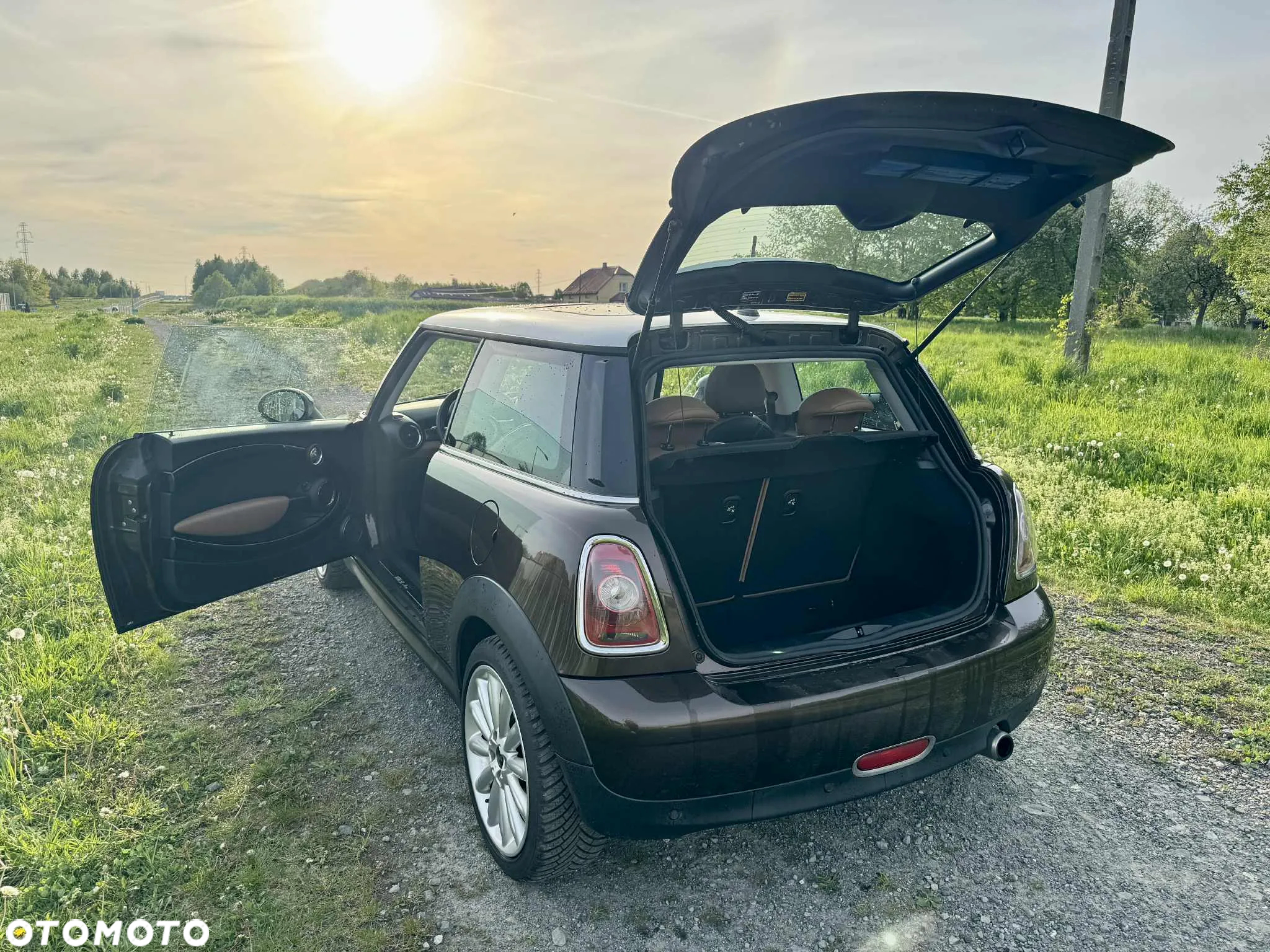 MINI Cooper 50 Mayfair - 9