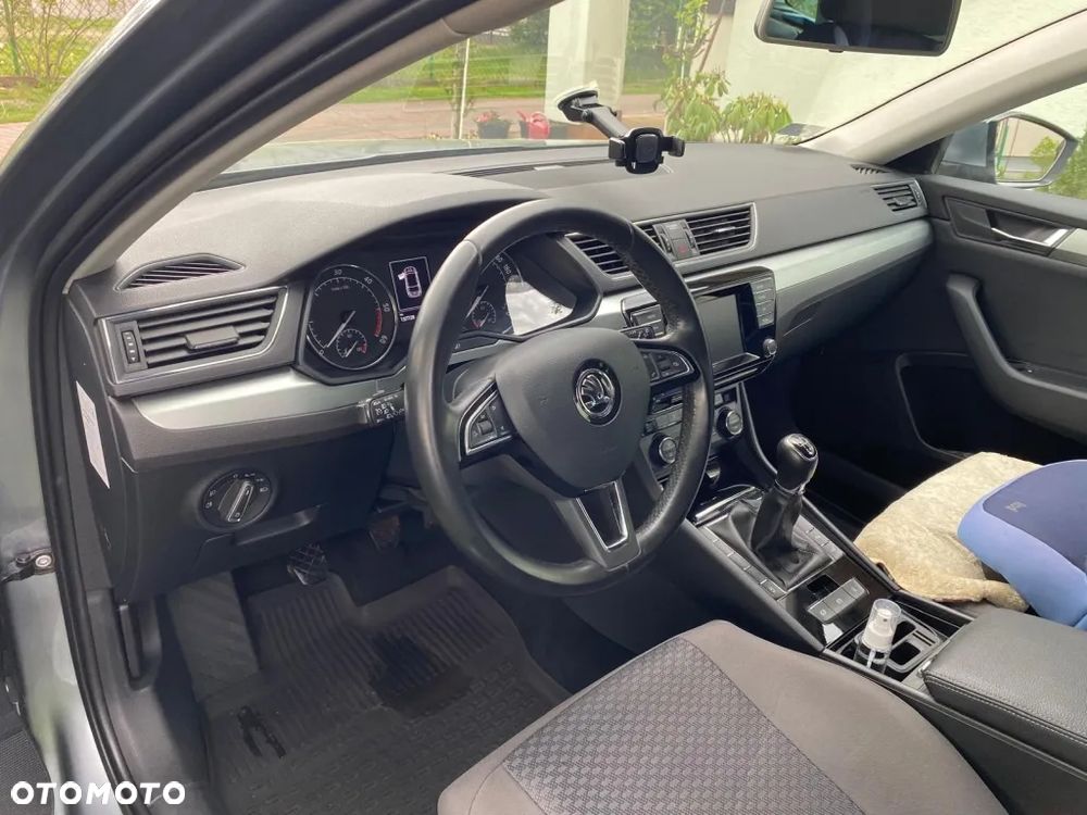 Skoda Superb 2.0 TDI Style - 8