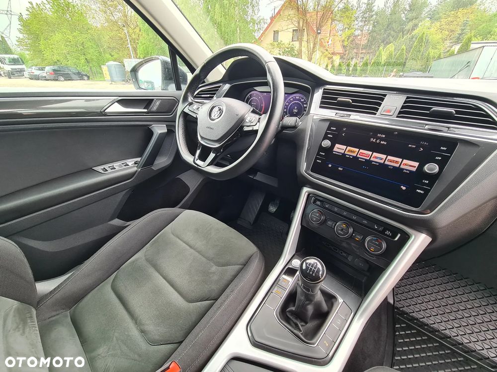 Volkswagen Tiguan - 37