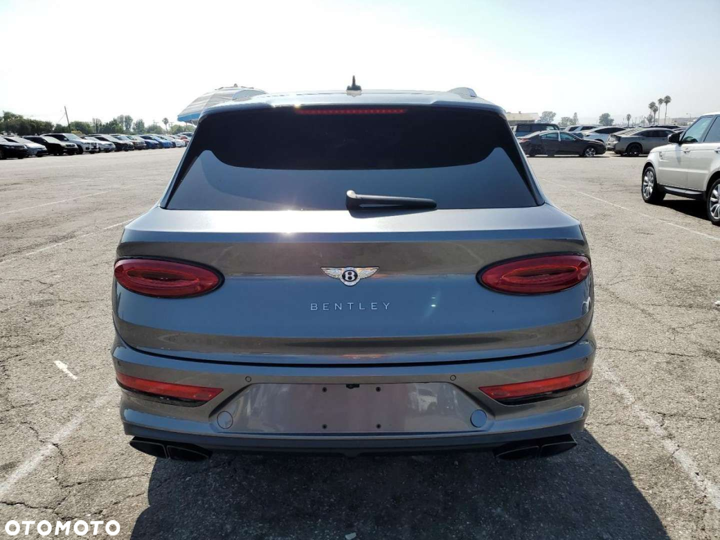 Bentley Bentayga - 11