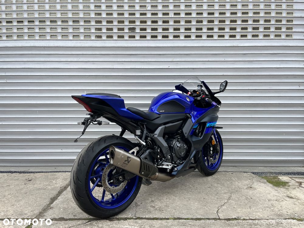 Yamaha YZF - 17