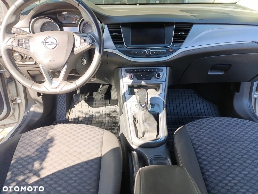 Opel Astra 1.2 T Business Elegance S&S - 12