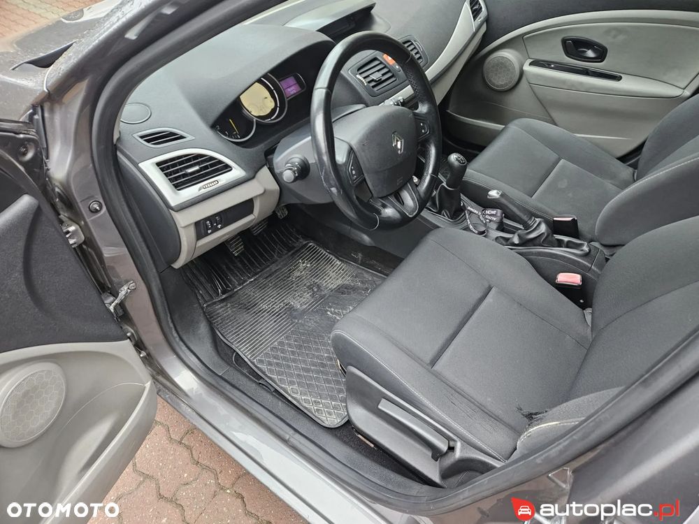 Renault Megane 1.5 dCi Emotion - 7
