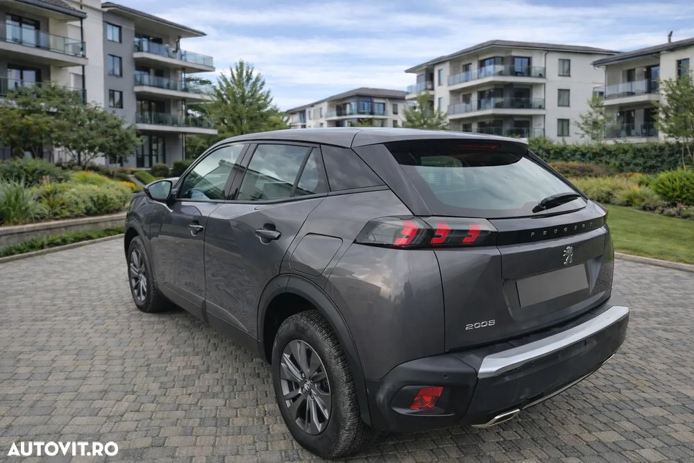 Peugeot 2008 1.2L PureTech 130 S&S EAT8 Allure - 3