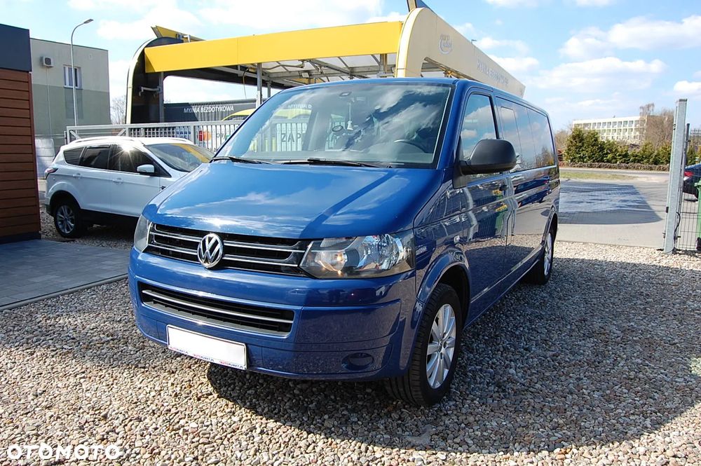 Volkswagen Caravelle - 1