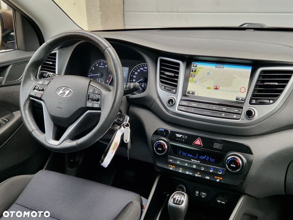 Hyundai Tucson 1.6 GDI BlueDrive Design 2WD - 27