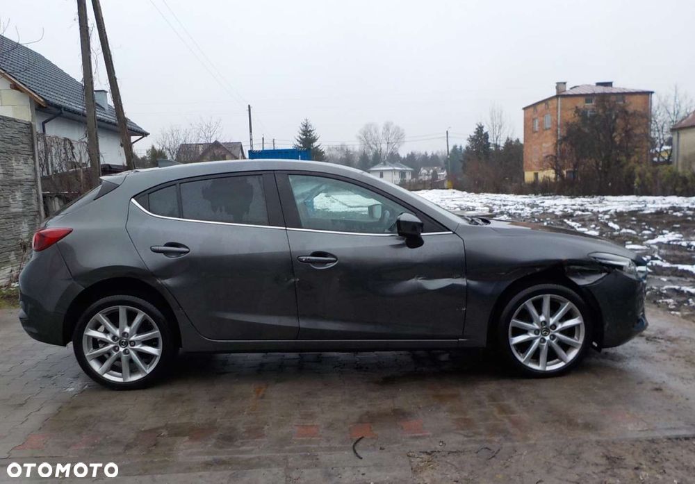Mazda 3 - 9