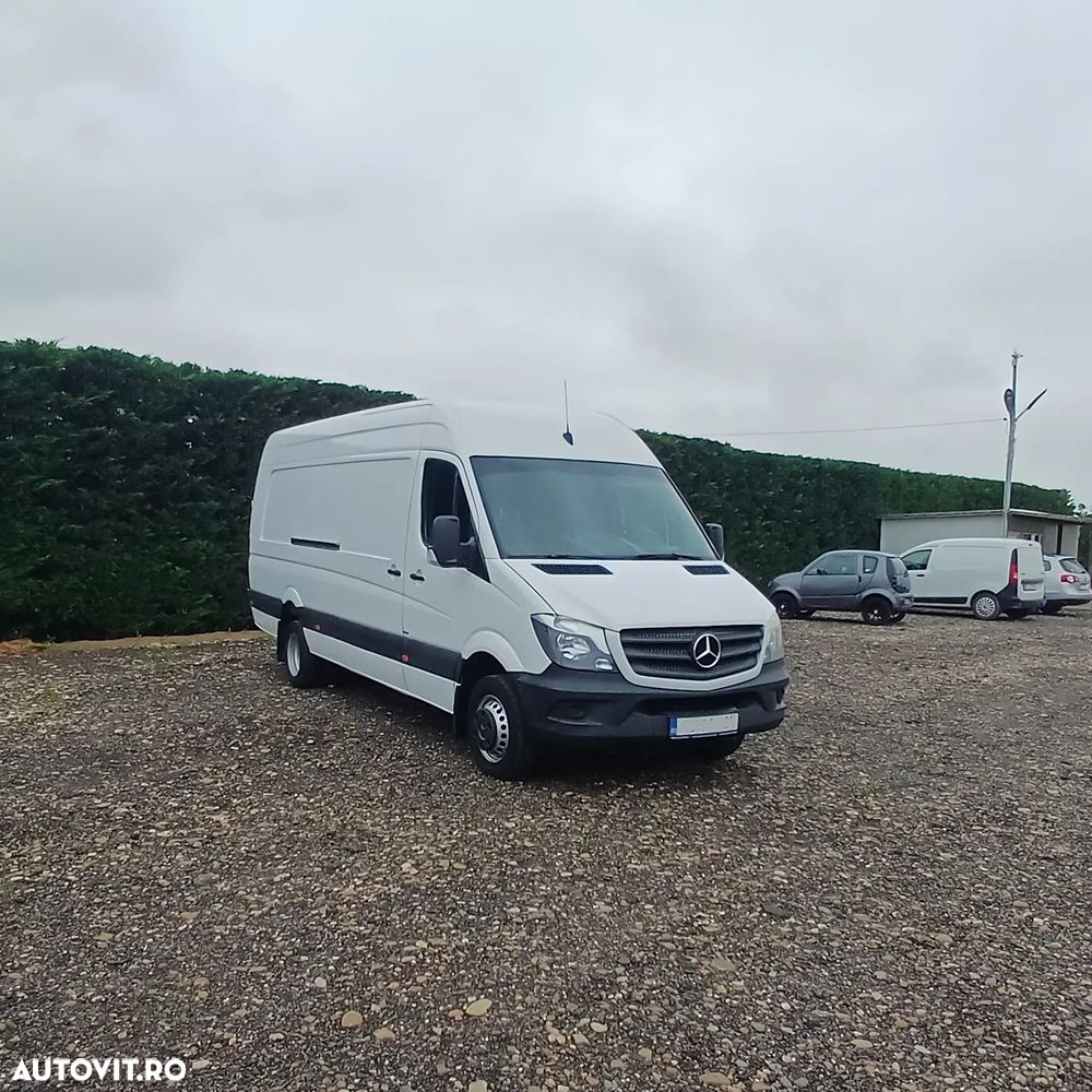 Mercedes-Benz Sprinter - 2
