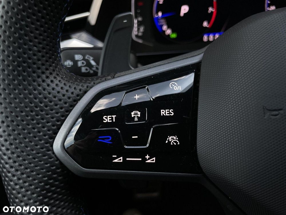 Volkswagen Arteon 2.0 TSI 4Motion R DSG - 30