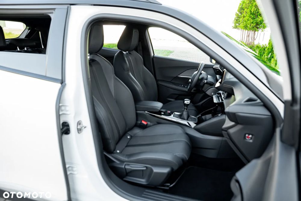 Peugeot 2008 1.2 PureTech GT S&S - 26