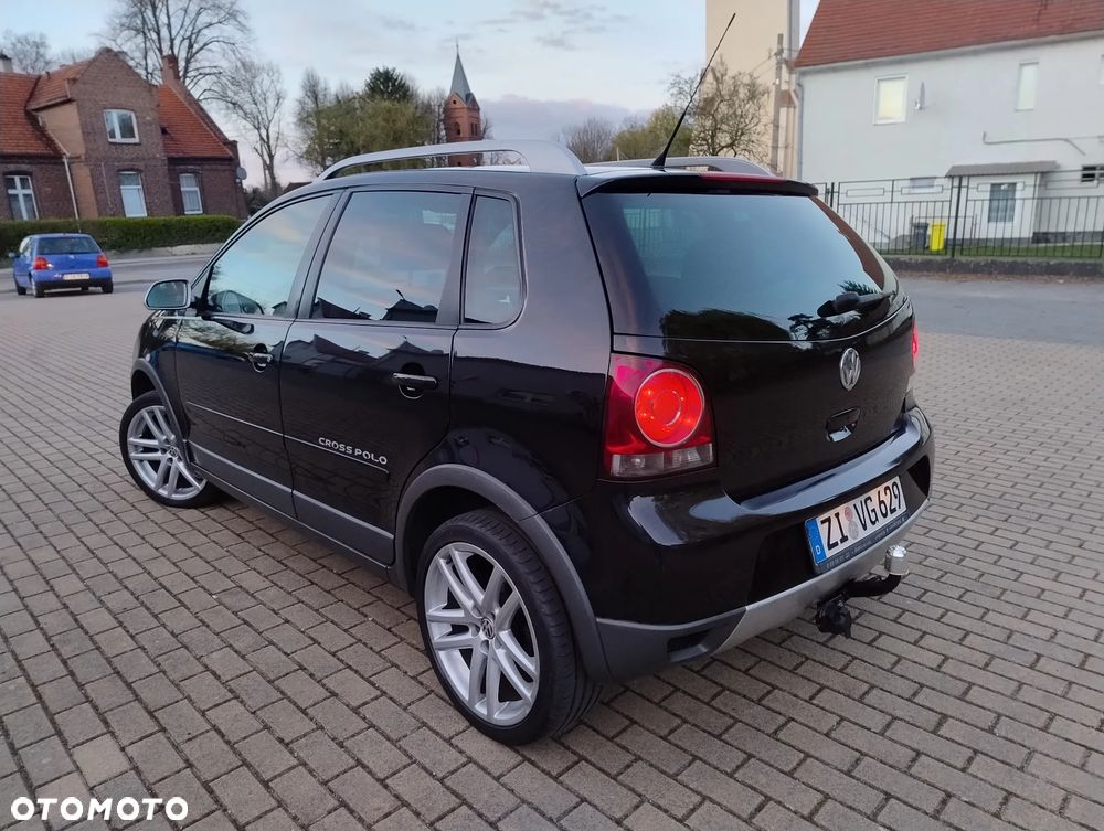 Volkswagen Polo 1.6 Trendline - 4