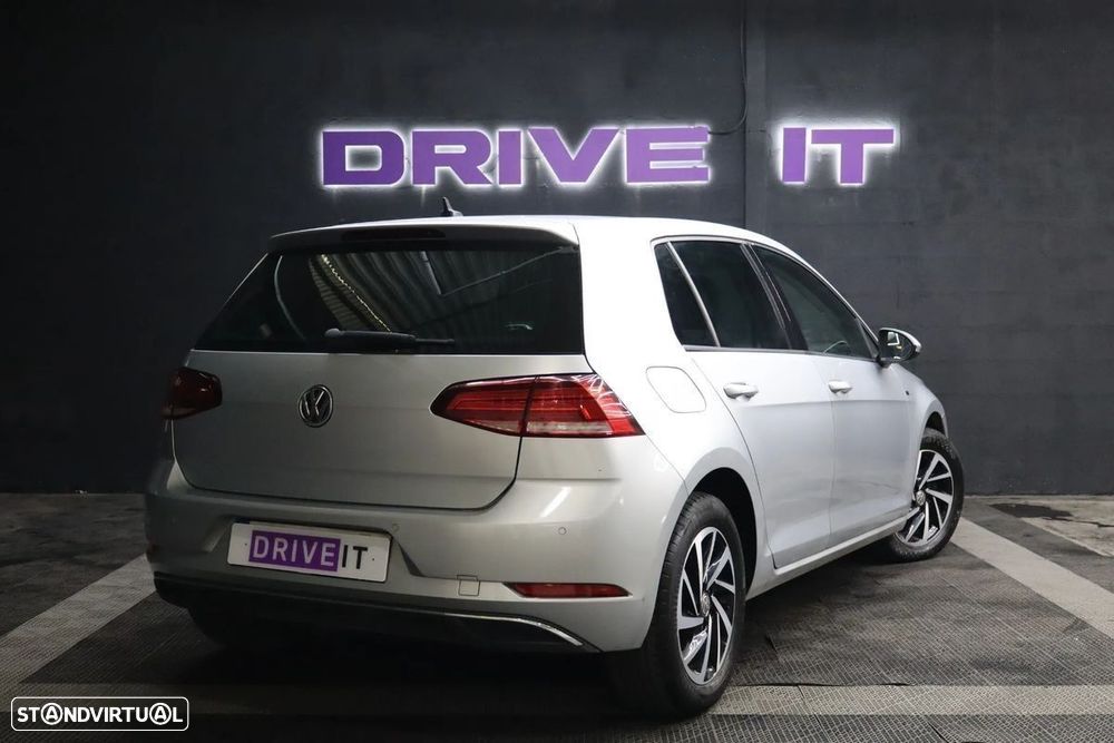VW Golf - 4