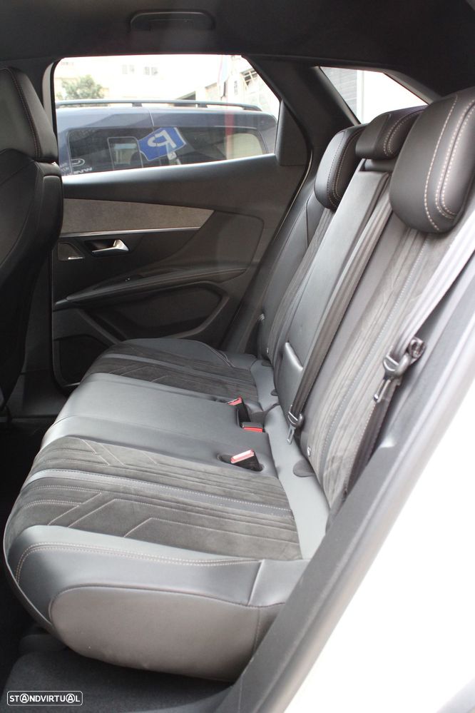 Peugeot 3008 1.2 PureTech GT Line EAT8 - 37