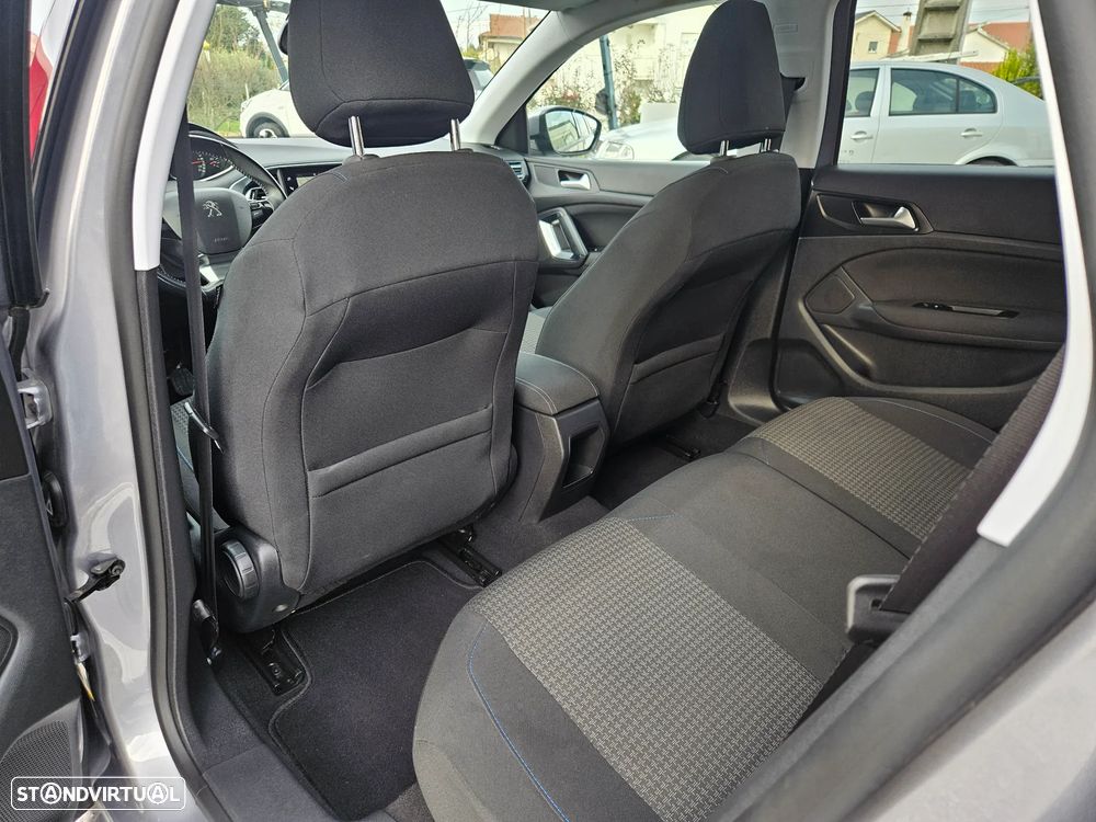 Peugeot 308 SW 1.5 BlueHDi Style - 18