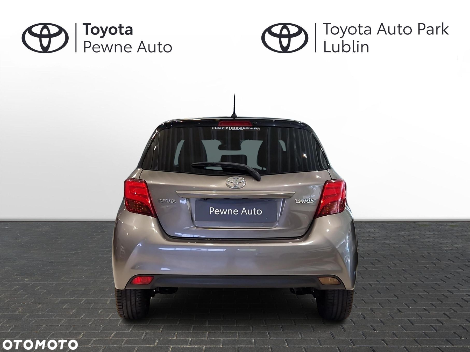 Toyota Yaris 1.33 Selection Platinum - 4