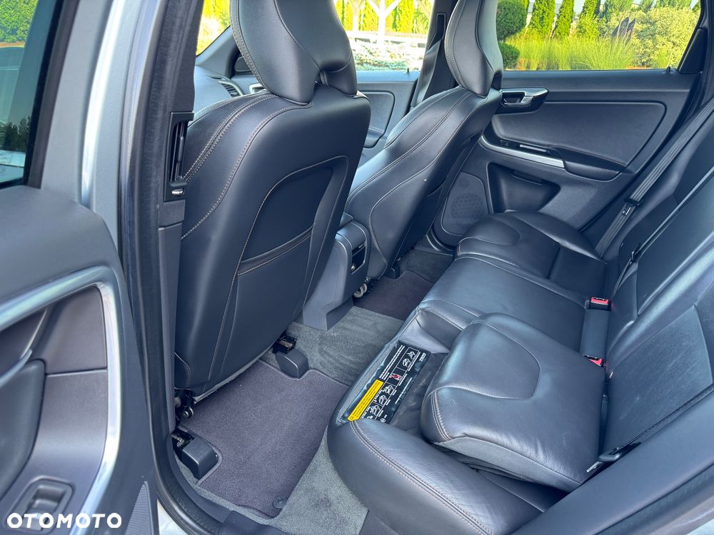 Volvo XC 60 D4 Drive-E Summum - 14