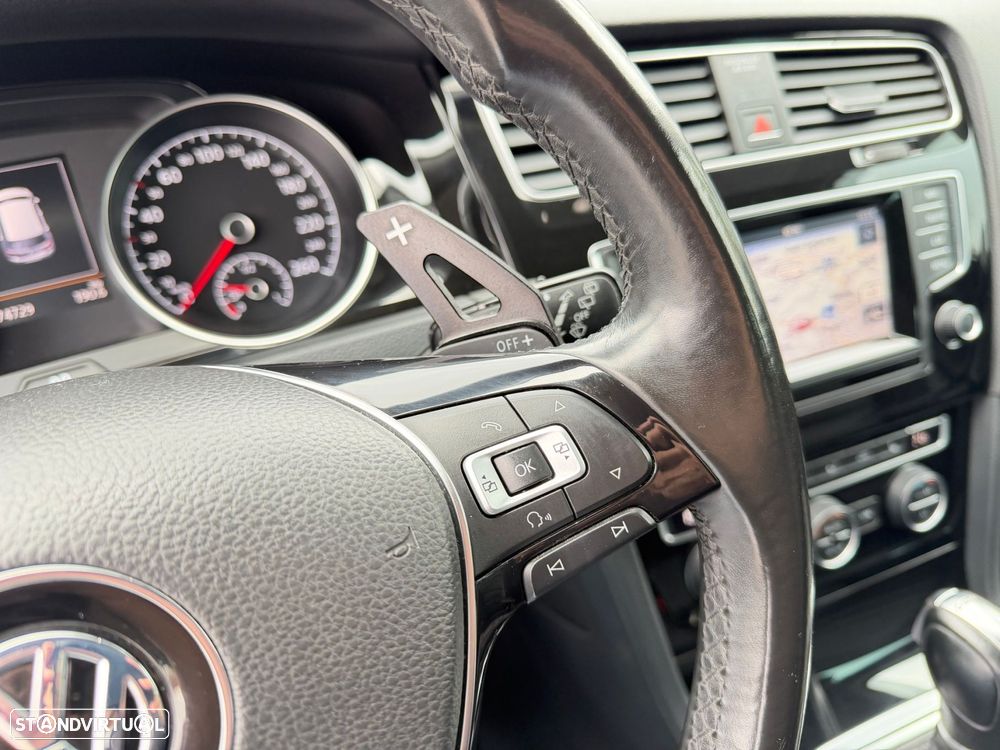 VW Golf 2.0 TDI Highline DSG - 18