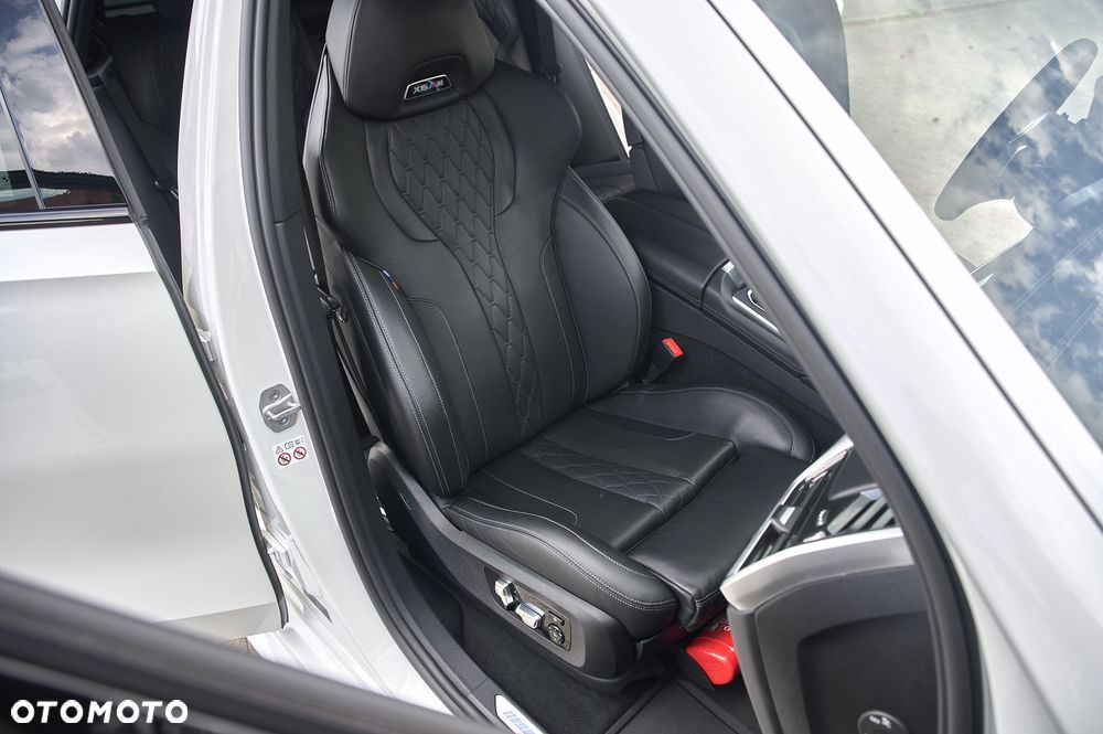 BMW X6 xDrive40d mHEV - 24