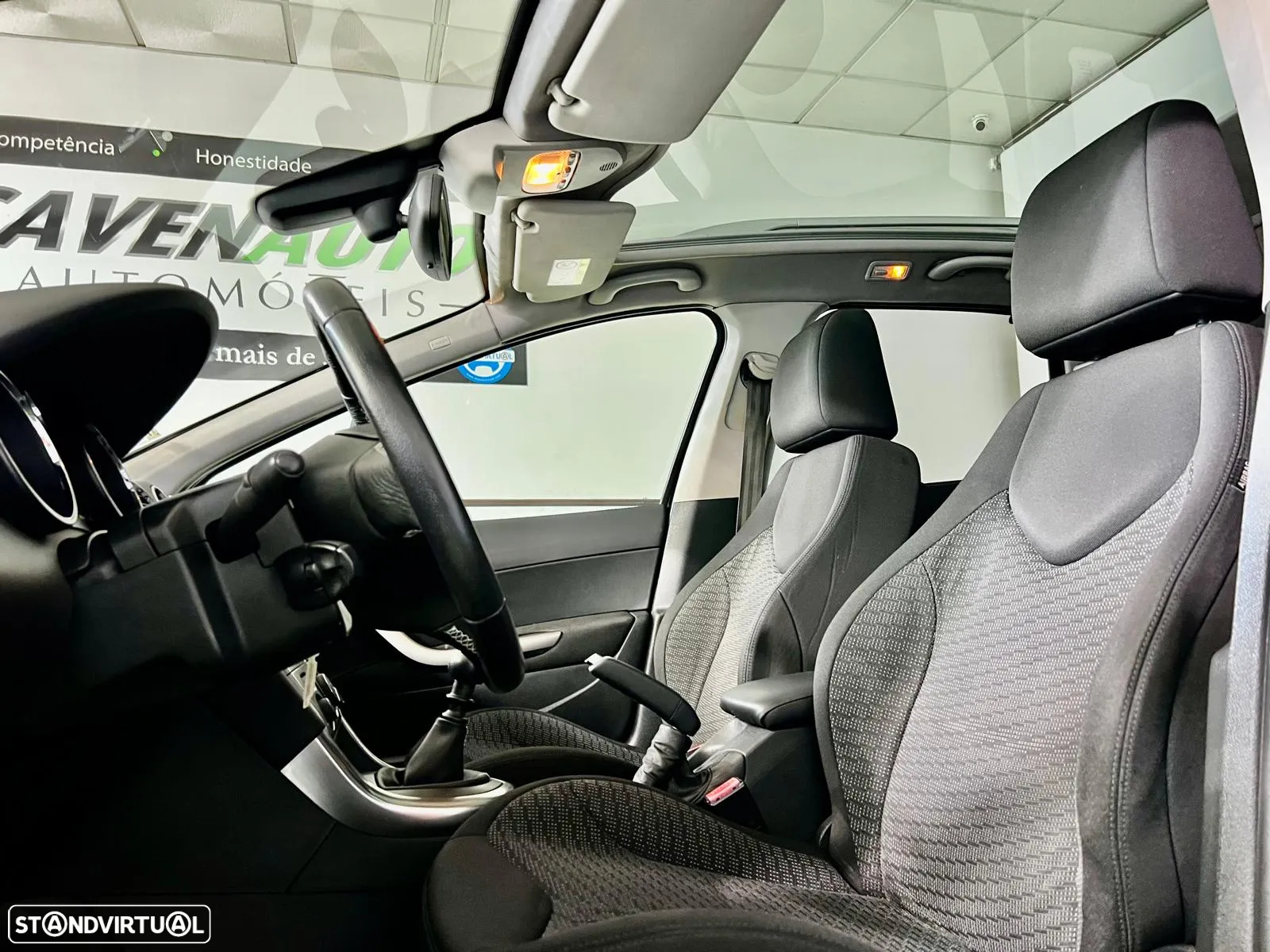 Peugeot 308 SW 1.6 HDi Executive CVM6 - 16