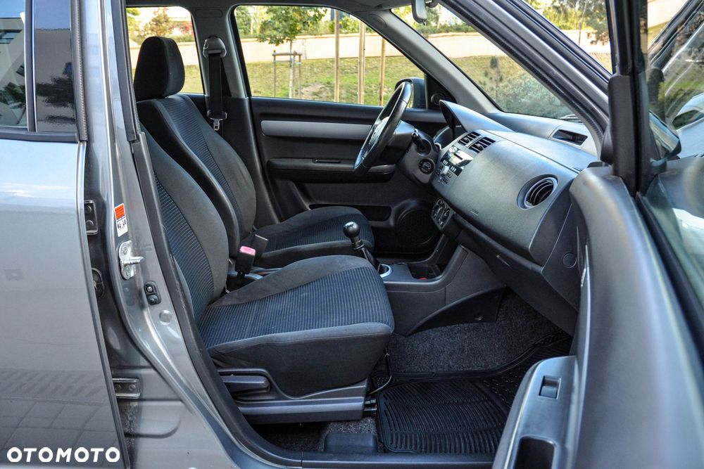 Suzuki Swift - 11