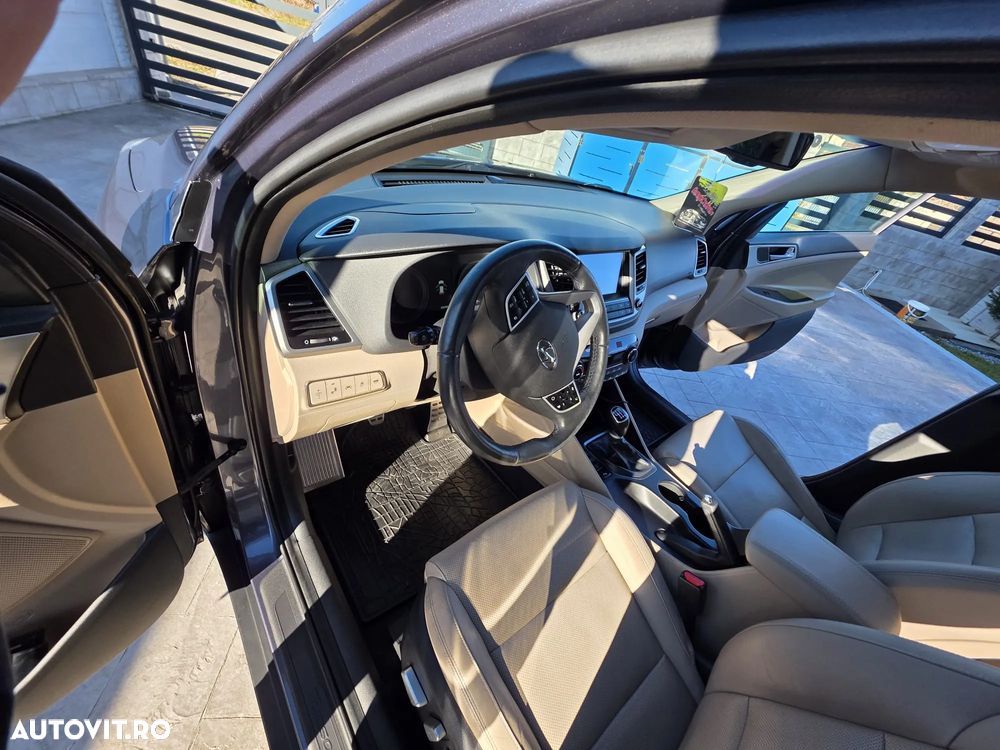 Hyundai Tucson - 15