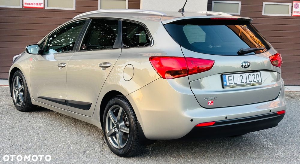 Kia Ceed 1.6 GDI Business Line - 7