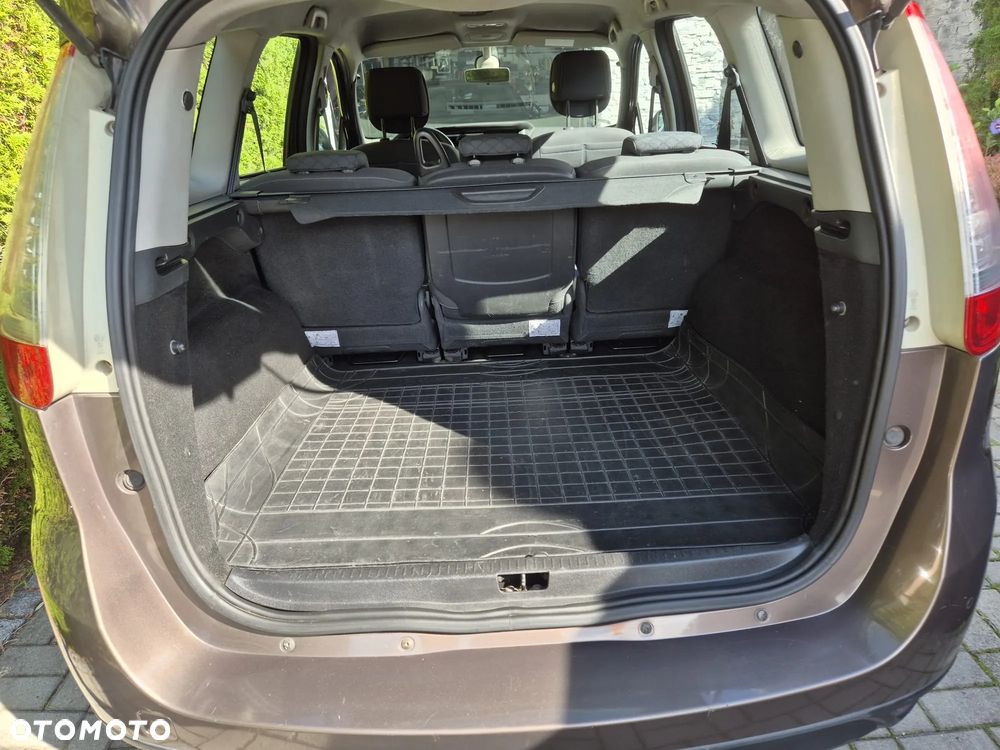 Renault Scenic - 5