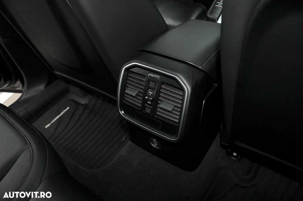 Porsche Macan PDK - 36