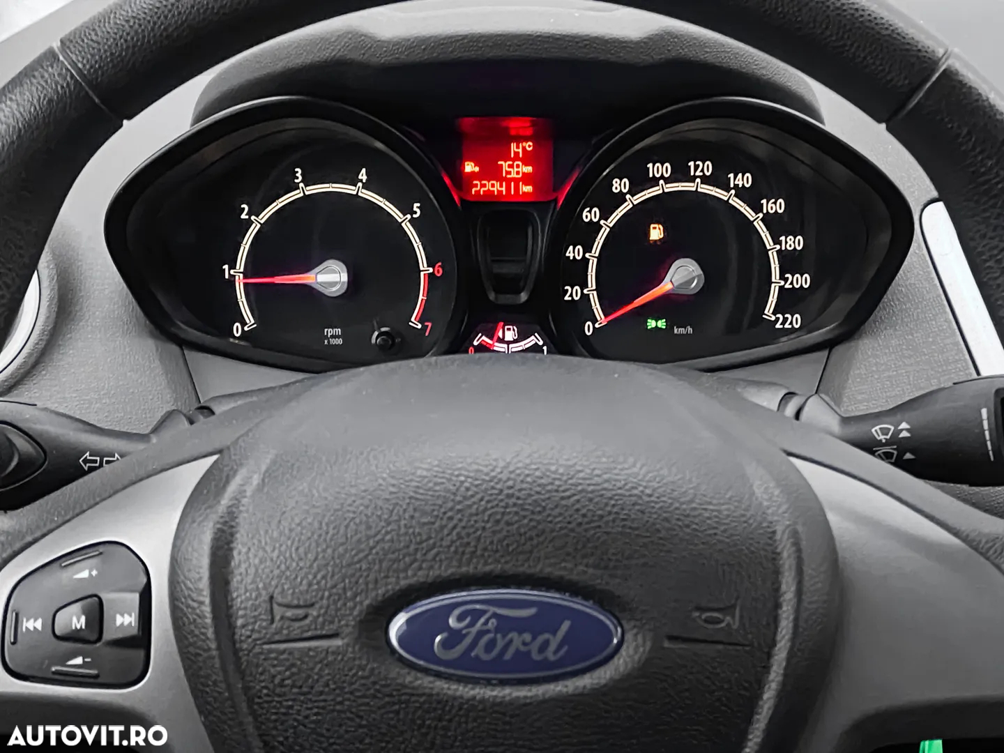 Ford Fiesta 1.25i Trend - 12