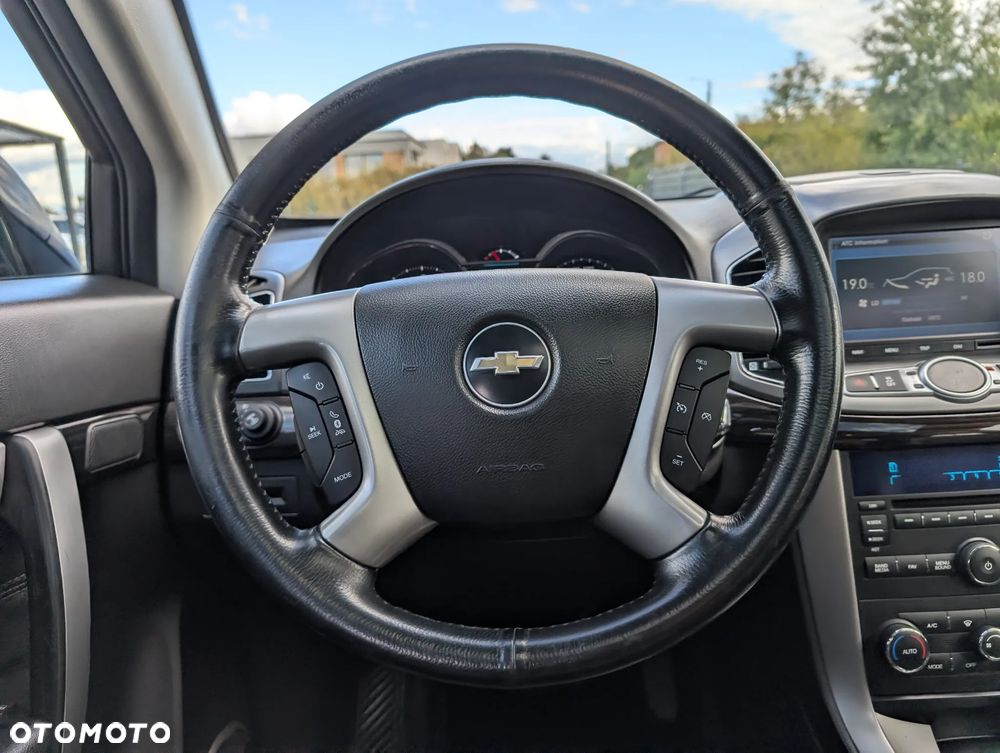 Chevrolet Captiva 2.2 d LTZ - 29