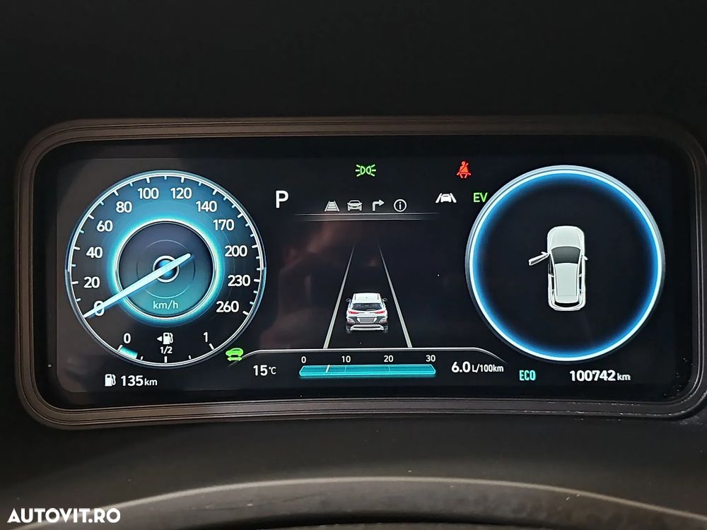 Hyundai KONA - 11