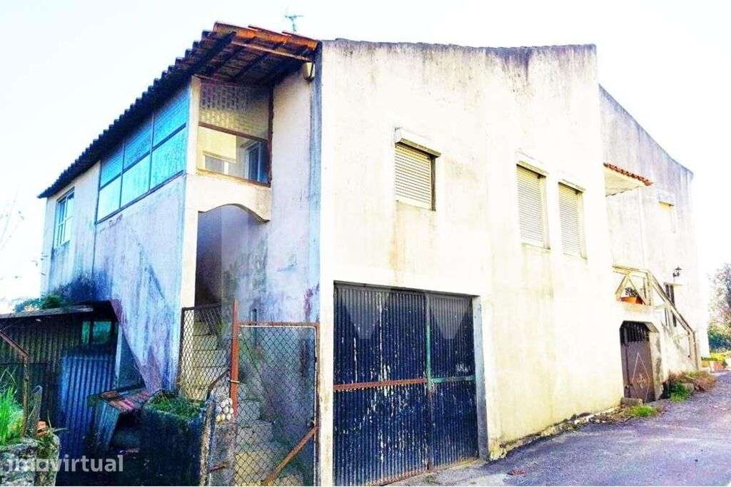 Moradia de r/c e andar, entre Aveiro e Águeda - Grande imagem: 3/23