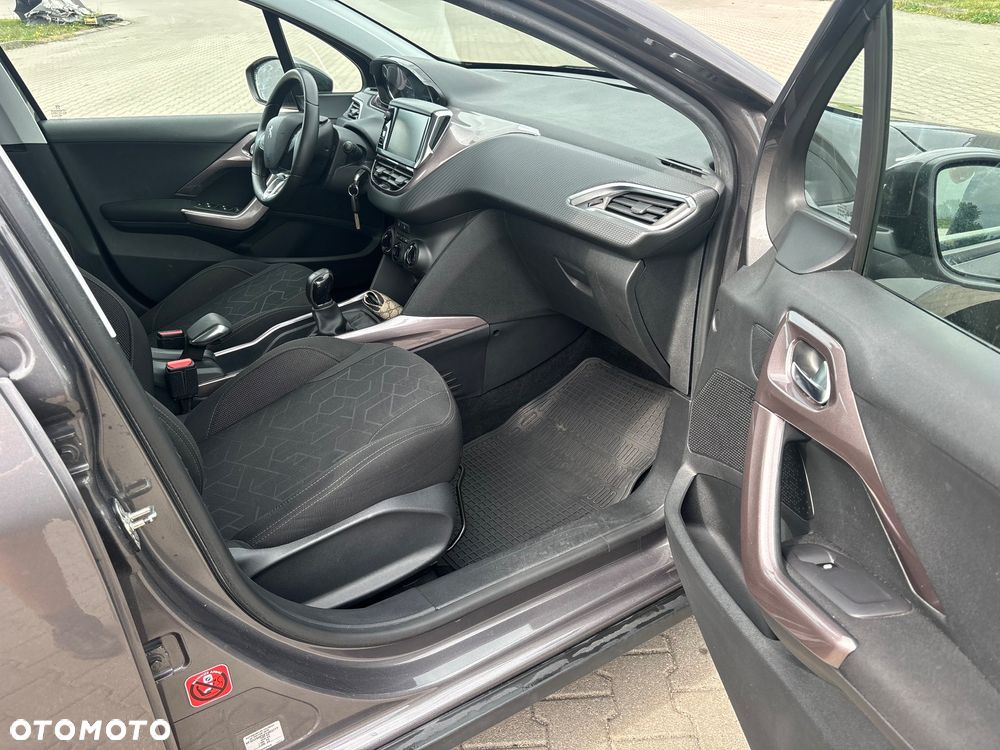 Peugeot 2008 e-HDi FAP 92 STOP & START Active - 29