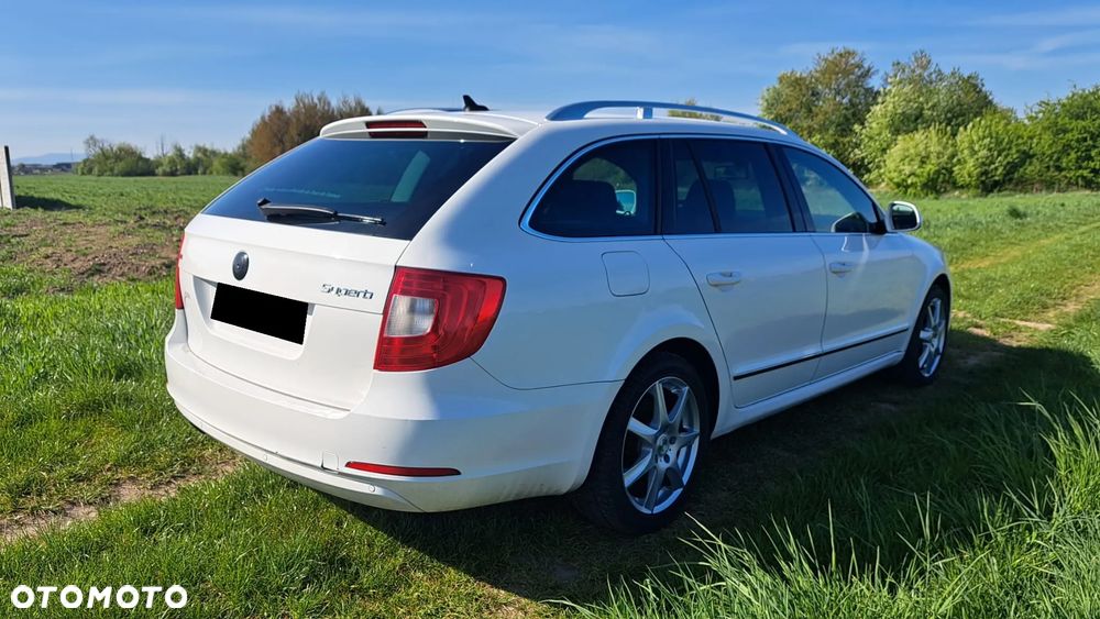Skoda Superb 2.0 TDI DSG Exclusive - 5