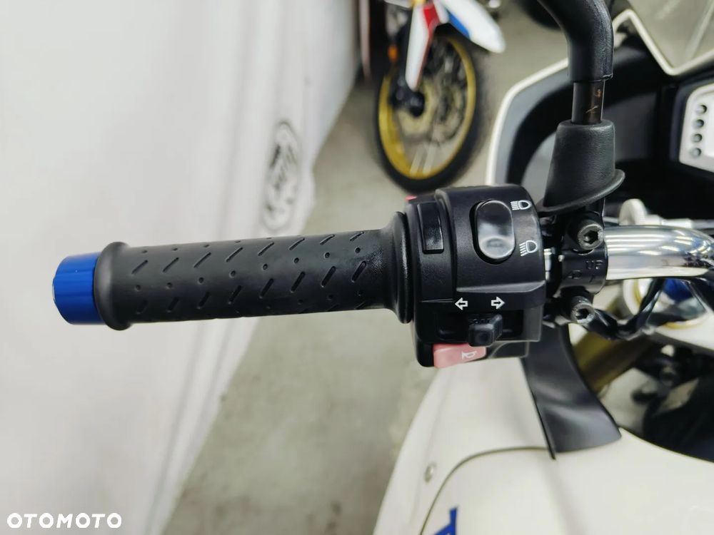 Triumph Tiger - 15