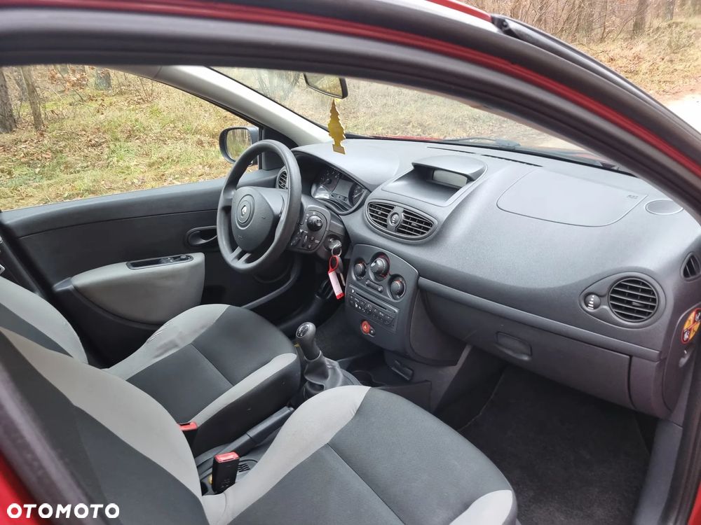 Renault Clio 1.5 dCi Alize - 6