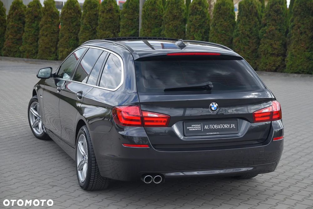 BMW Seria 5 520d - 23