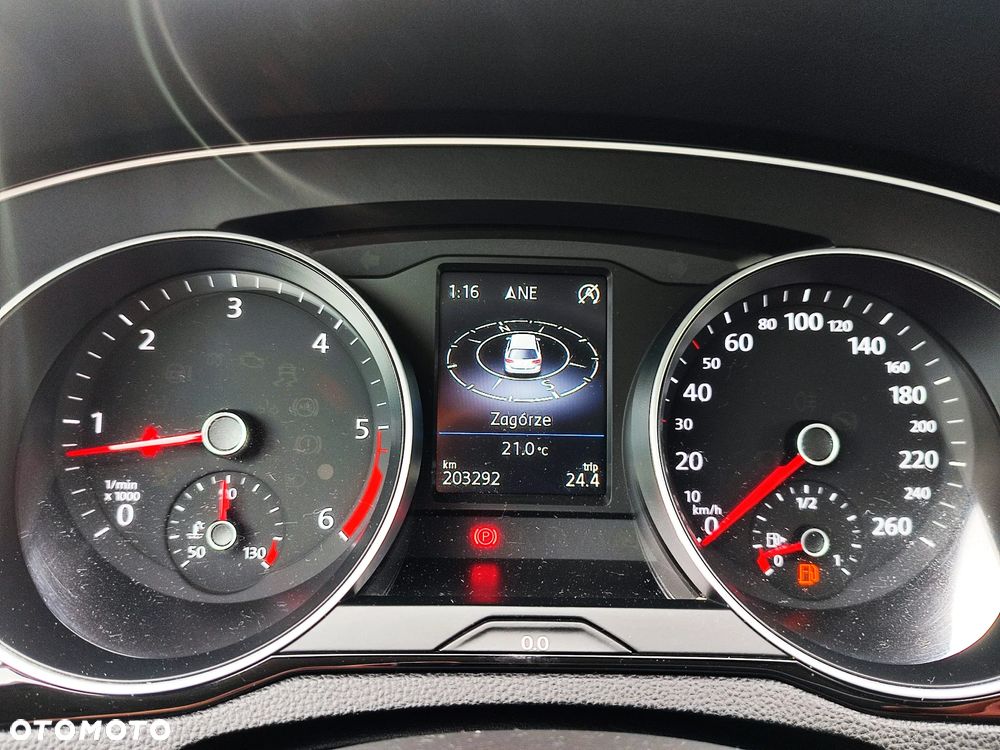 Volkswagen Passat Variant 2.0 TDI (BlueMotion Technology) Highline - 22
