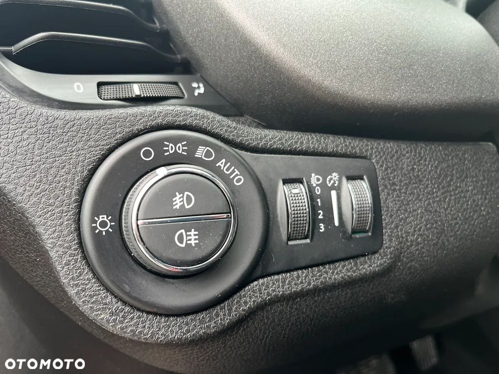 Fiat 500X 1.4 MultiAir Automatik 4x4 S&S Cross Plus - 22