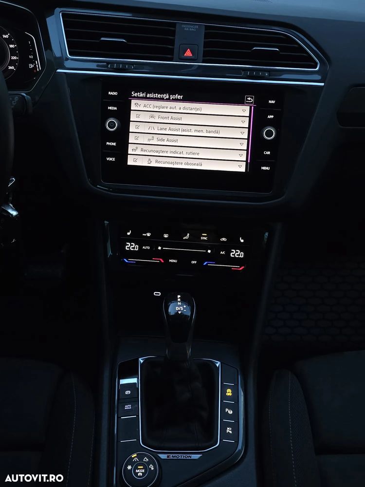 Volkswagen Tiguan 2.0 TDI SCR 4MOTION DSG Elegance - 12