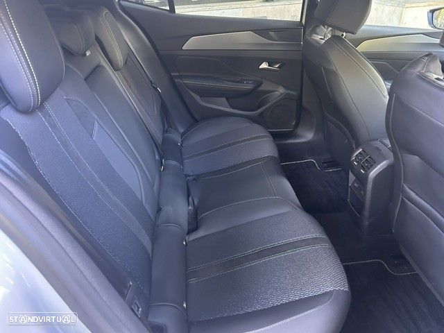 Peugeot 408 1.6 Hybrid GT e-EAT8 - 13