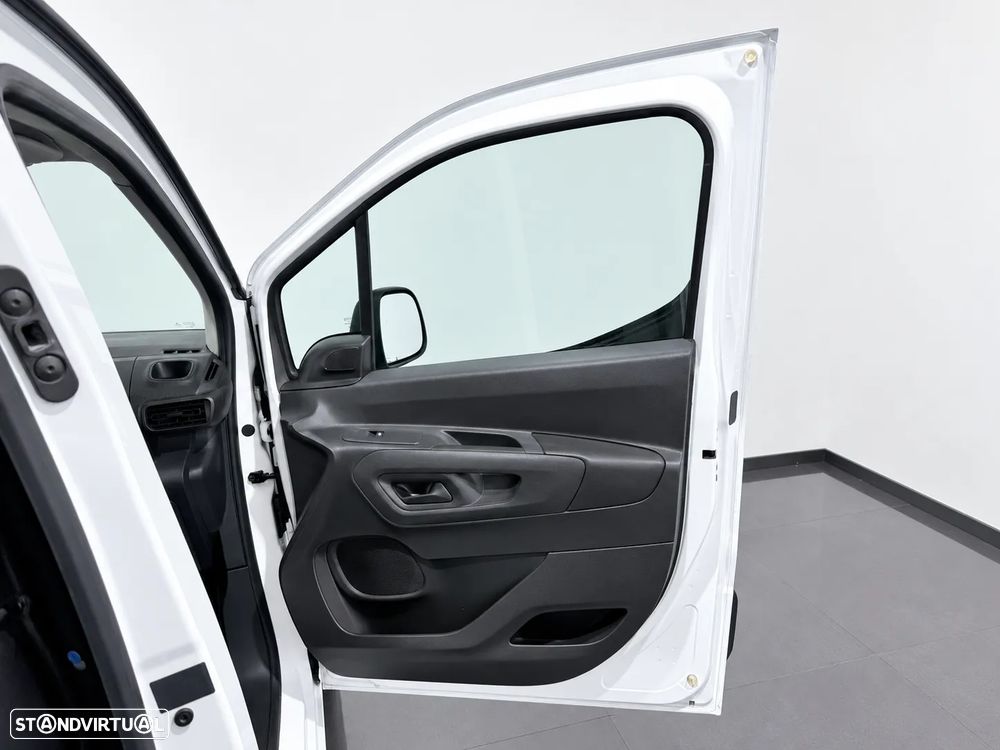 Peugeot PARTNER 1.5 BLUEHDI 102 CV - 3 LUGARES - IVA DEDUTIVEL - 38