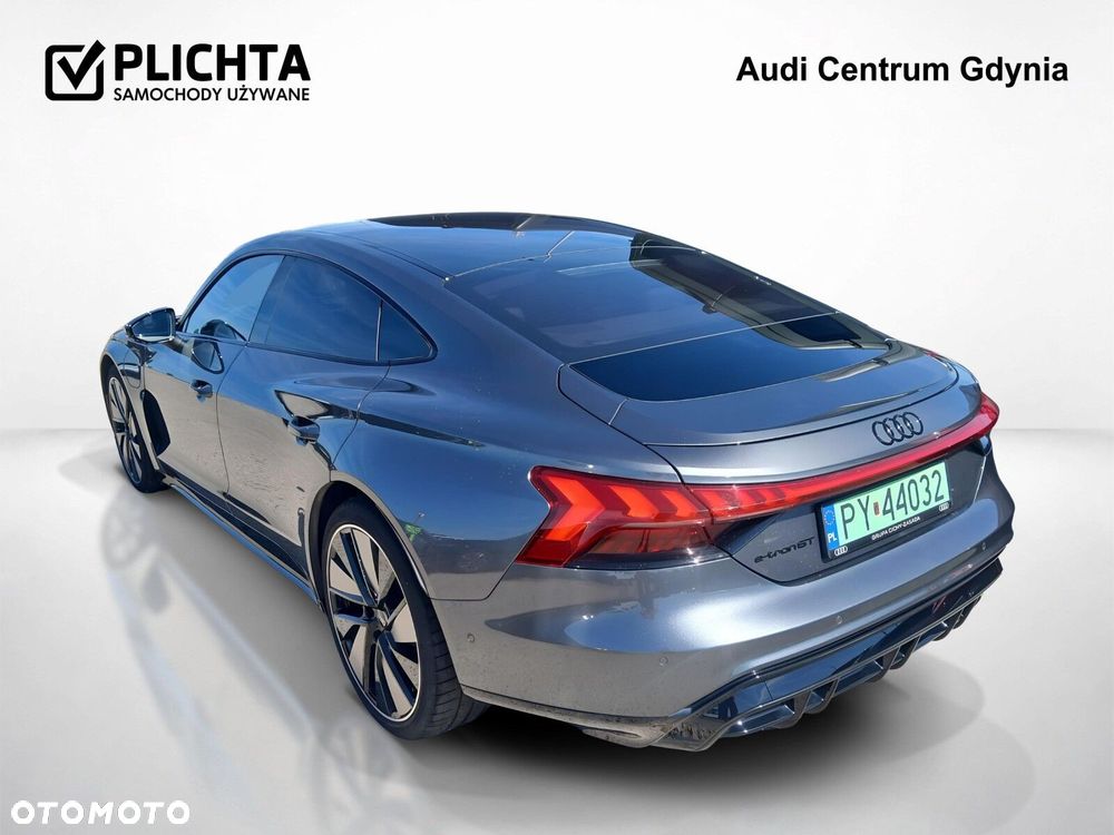 Audi e-tron GT - 7