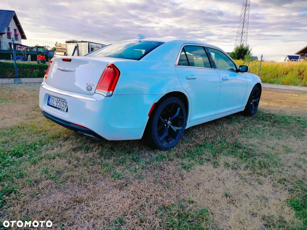 Chrysler 300C - 4
