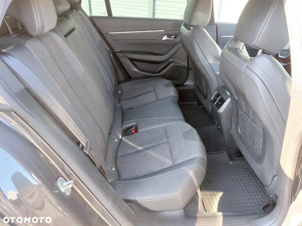Peugeot 508 PureTech 180 EAT8 Allure - 13