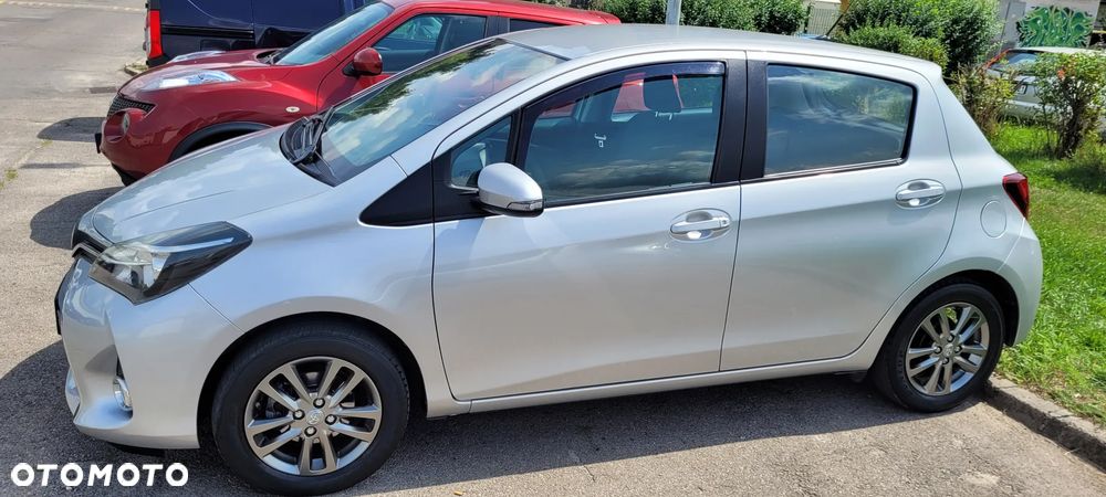 Toyota Yaris 1.33 Premium - 2