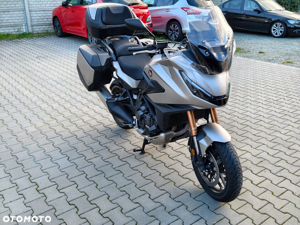 Honda NT - 9